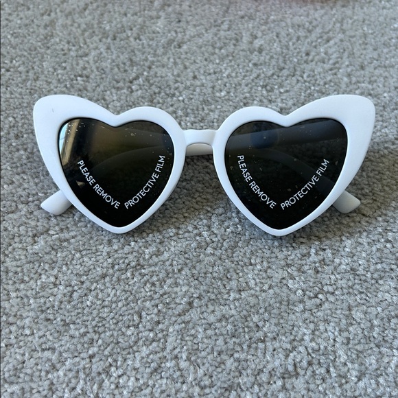 Party Favour Sunglasses Collection - Picture 4 of 6